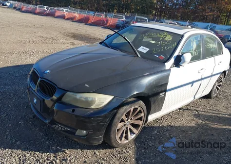 2011 BMW 328I xDrive z USA, uszkodzony, nr VIN WBAPK7C54BA972588